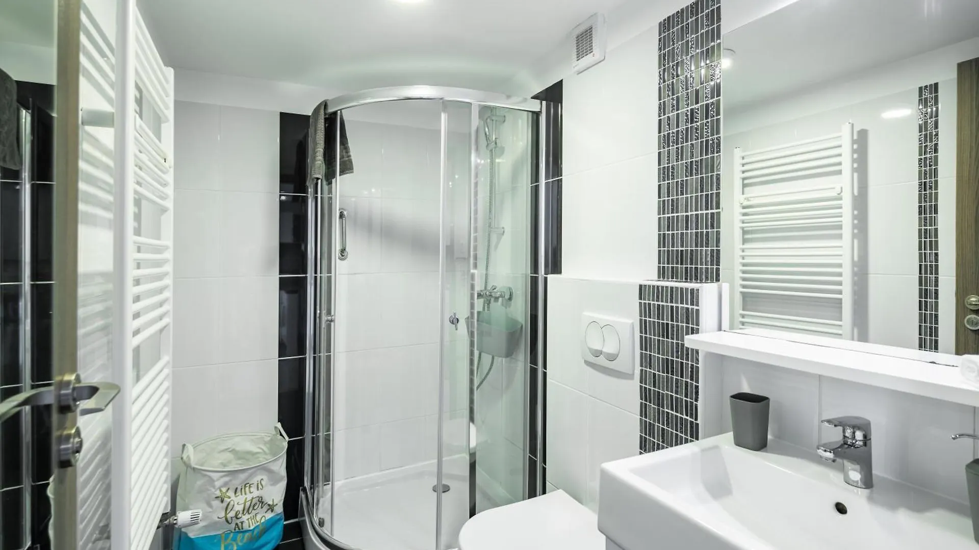 Trip And Hop Apartment Budapest Hungary